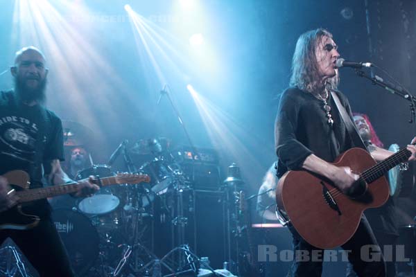 NEW MODEL ARMY - 2013-12-19 - PARIS - Divan du Monde - Justin Edward Sullivan